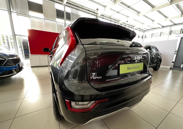 Kia Niro cena 185800 przebieg: 9, rok produkcji 2023 z Łowicz małe 172